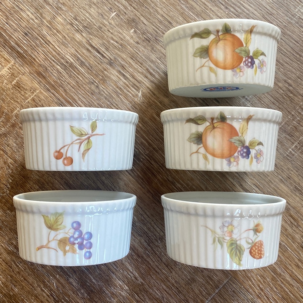 BIA Cordon Bleu Set of 5 White Ceramic Ramekins "The Frieda Collection"